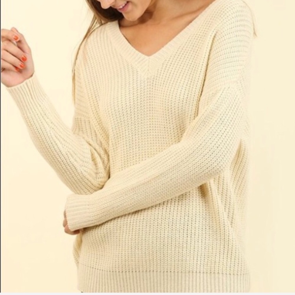 Lace back sweater - Picture 2 of 3